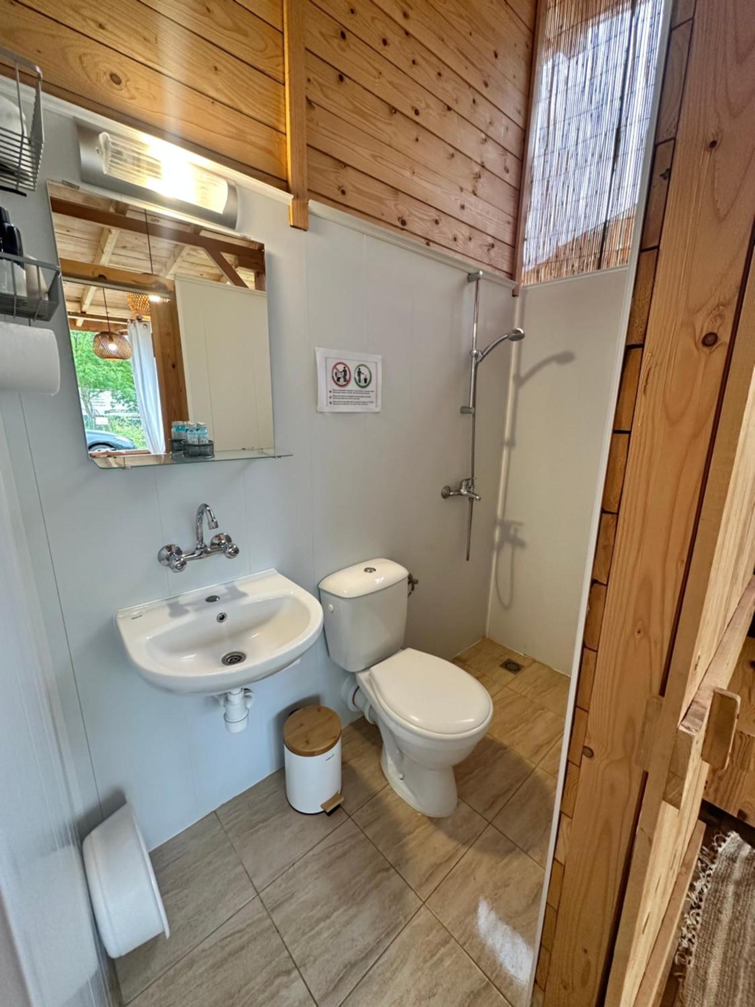 Hotel Cozyvan Каравана Под Наем à Sozopol Extérieur photo