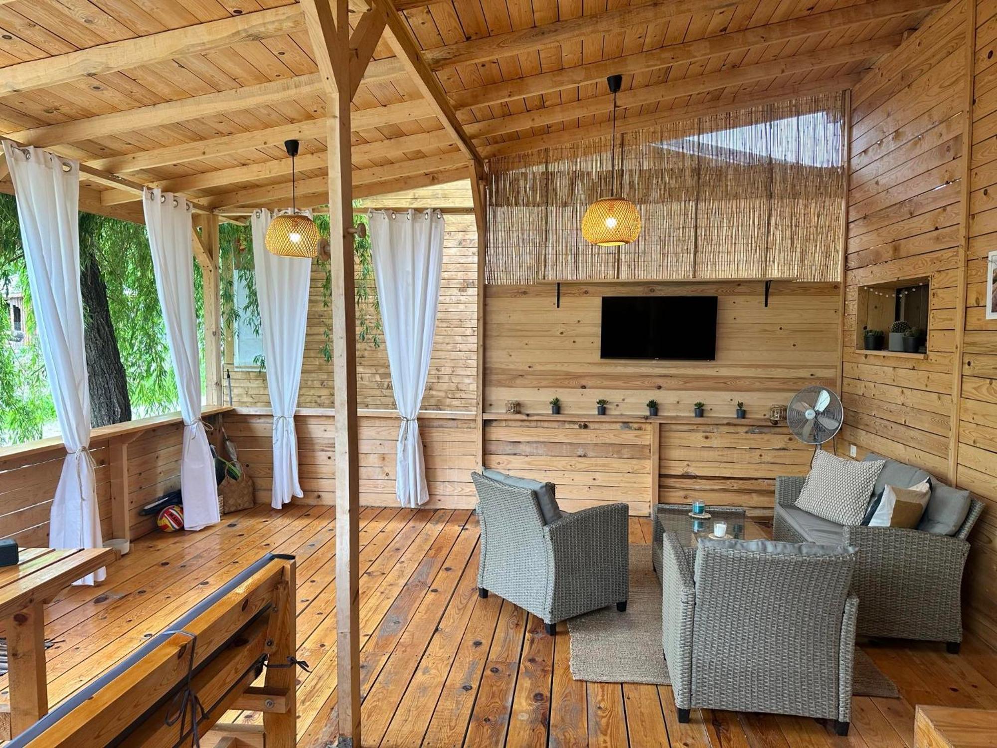 Hotel Cozyvan Каравана Под Наем à Sozopol Extérieur photo